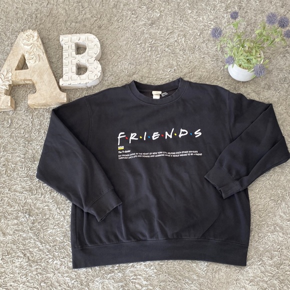 H&M FRIENDS' Womens loose sweater (Medium) - Picture 1 of 9